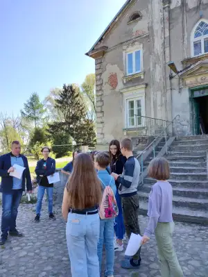 "Historyczne tropy" - historia w muzeum i w parku